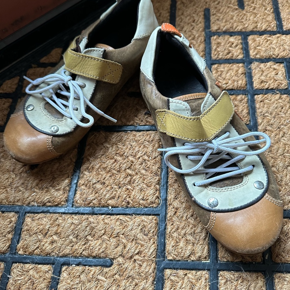 FLY leather sneakers, size 36 - Picture 4 of 6